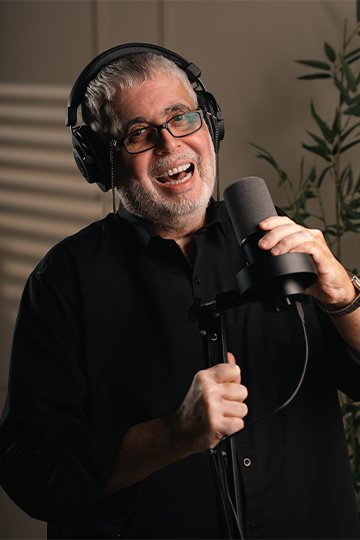 Rusy Shroff in studio